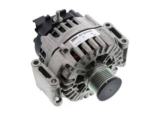 Mercedes Alternator (200A) (New) 0009063122 - Valeo 439886